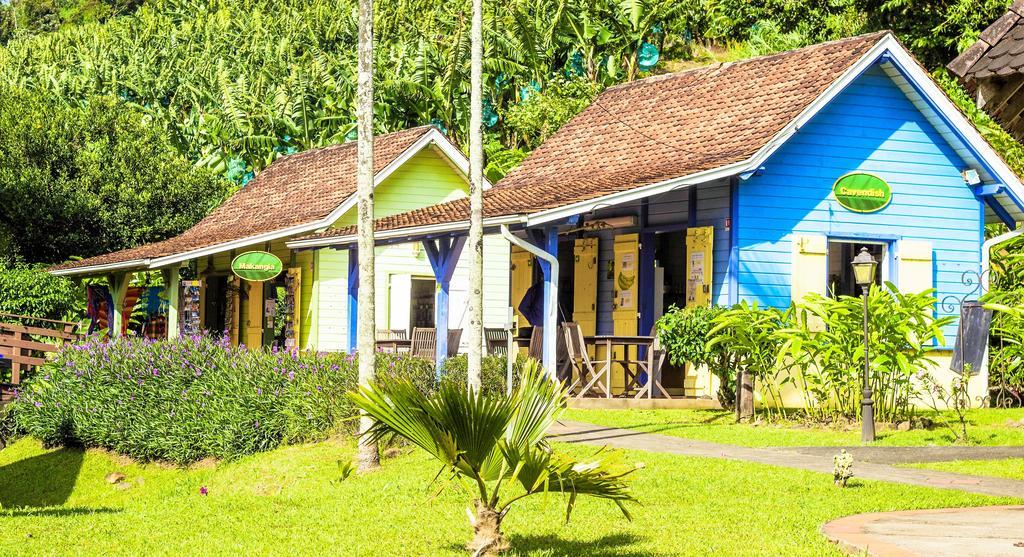 Hostel Des 3 Sources Сент-Марі Екстер'єр фото