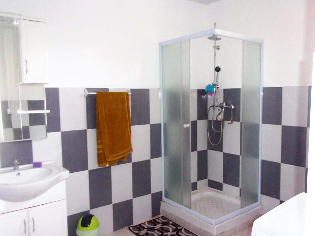 Hostel Des 3 Sources Сент-Марі Екстер'єр фото